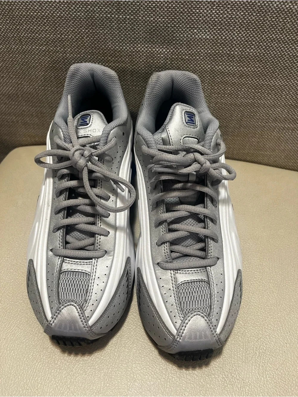 Nike Shox 4 White, Gray & Blue Running Sneakers Women’s Size 6